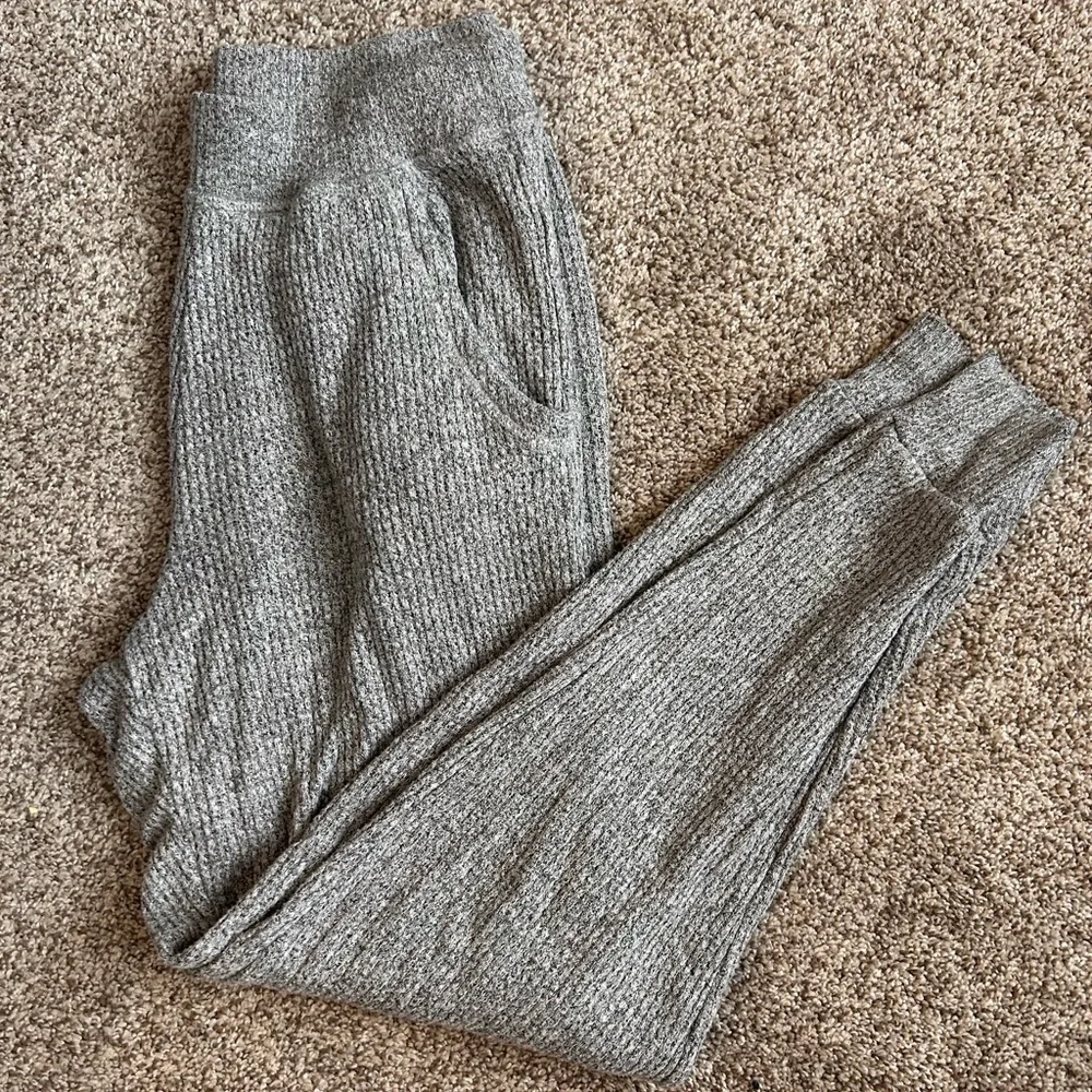 Aerie women’s XS waffle knit thermal joggers - Picture 5 of 5